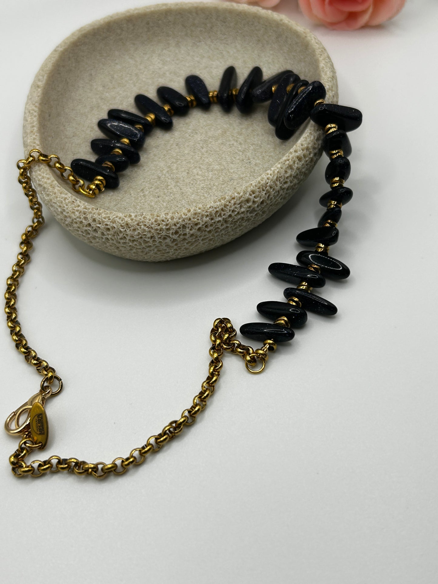 Maris Stargaze Necklace – Blue Sandstone & Gold-Plated Steel