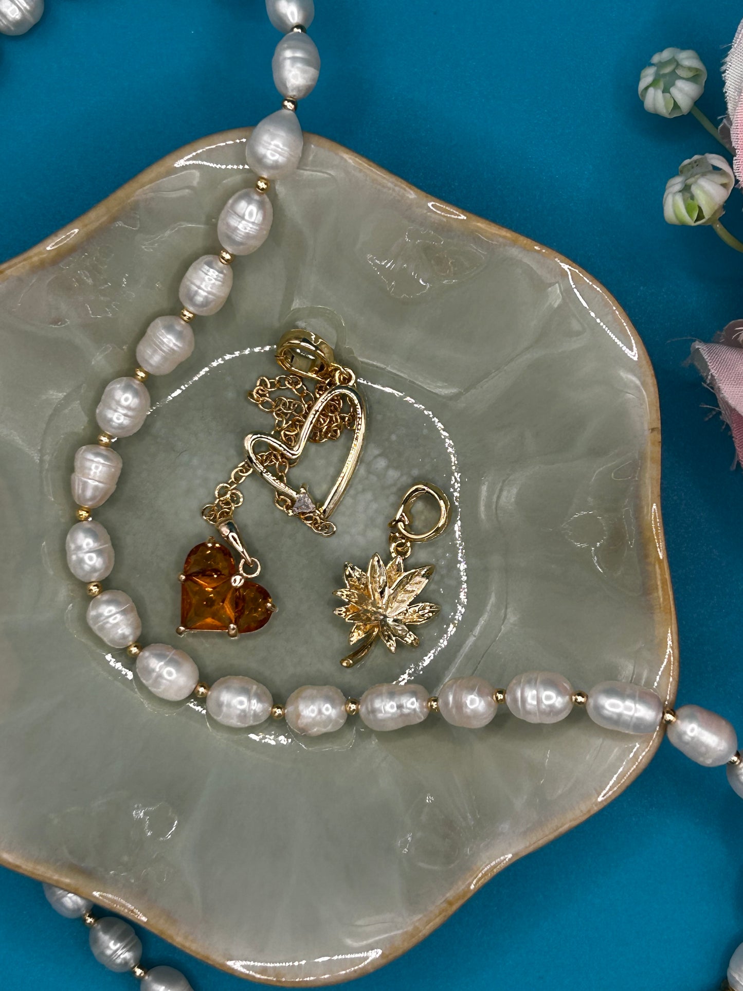 Conjunto de Perlas – Collar de Perlas Moderno con Colgantes Intercambiables