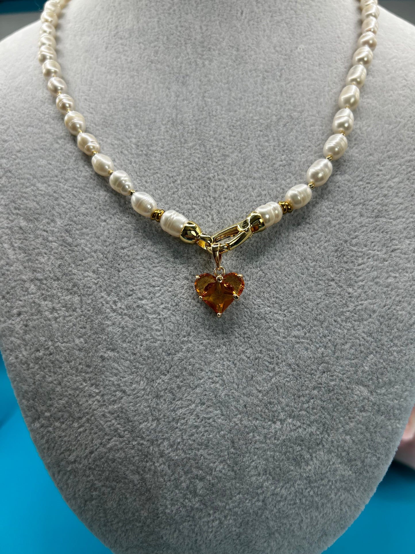 Conjunto de Perlas – Collar de Perlas Moderno con Colgantes Intercambiables