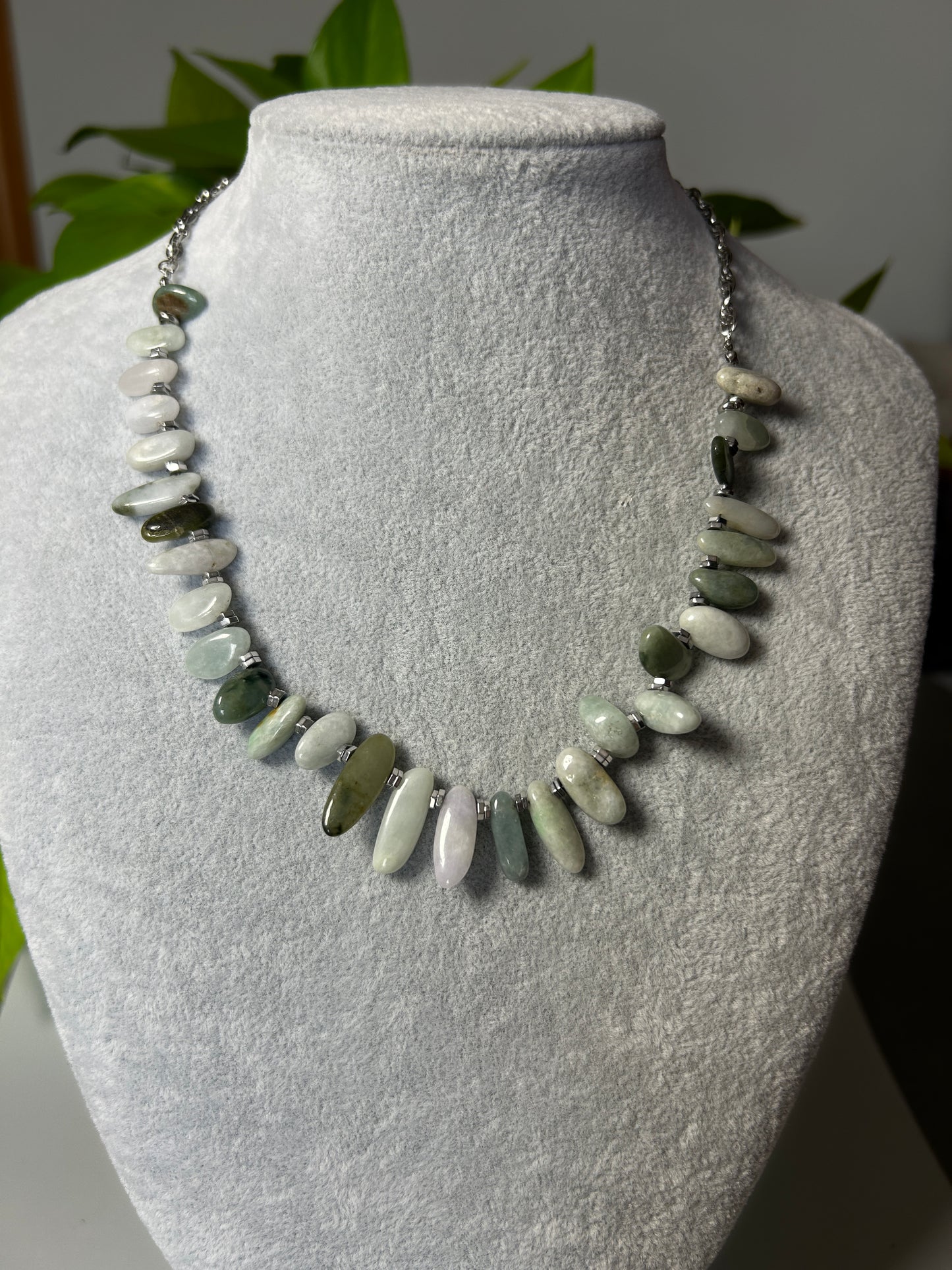 Maris Moss Necklace – Australian Jade & Silver-Plated Steel