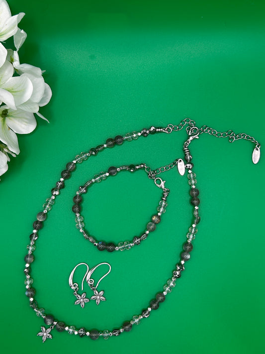 Flora Set – Labradorite & Crystal Jewelry Trio